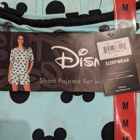 NWT Disney Short Pajama Set with Pockets